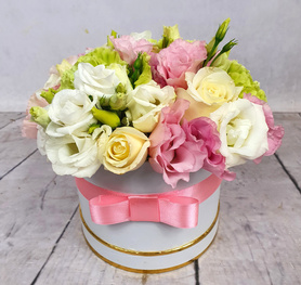 Średni Flower BOX z kwiatami pastelowymi